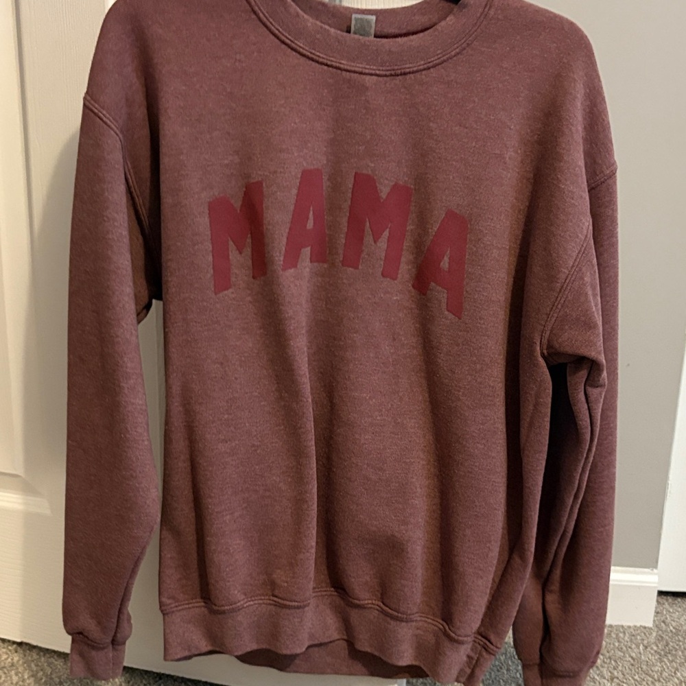 Mama pullover sweatshirt
